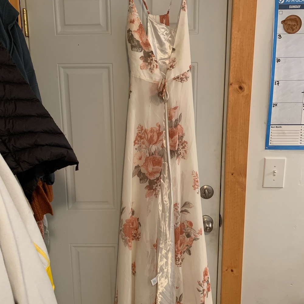 Lulus floral print V cut wrap dress